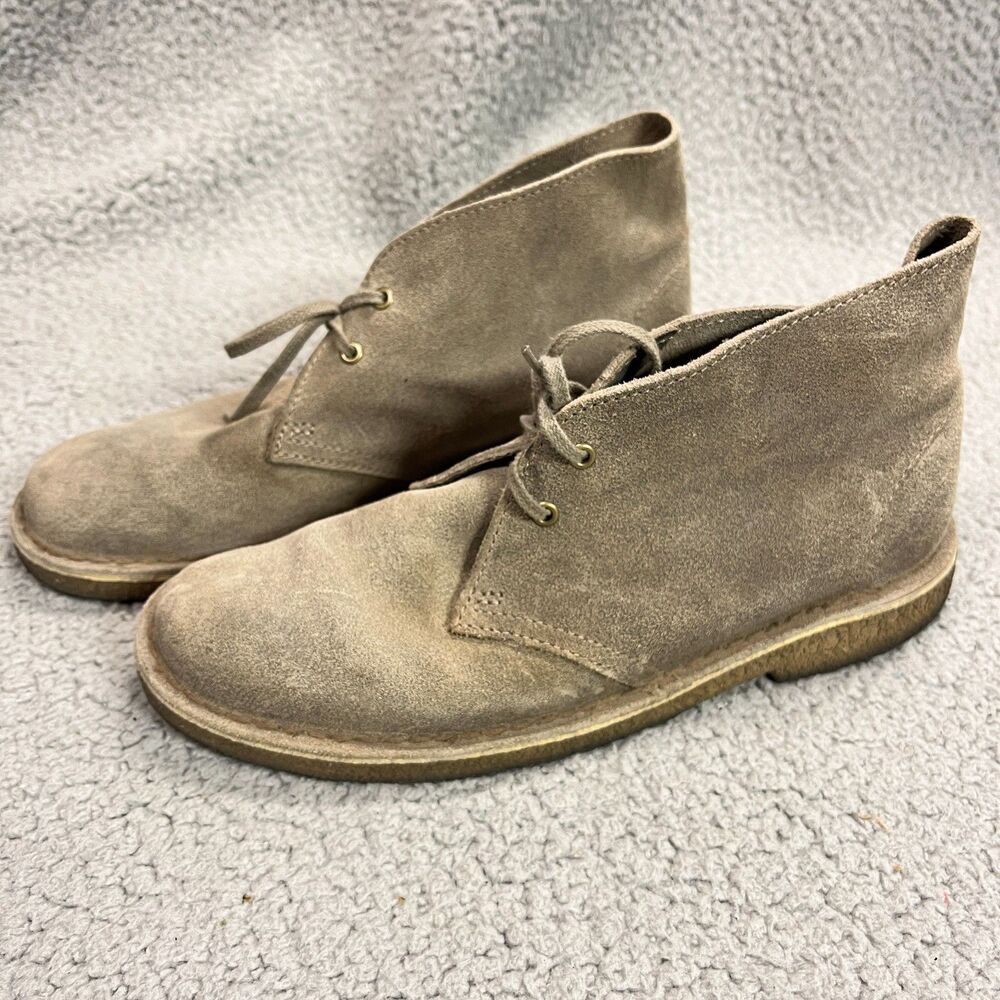 CLARKS Originals Chukka Desert Boots Womens 8.5 M Taupe  Suede Crepe Sole Shoes